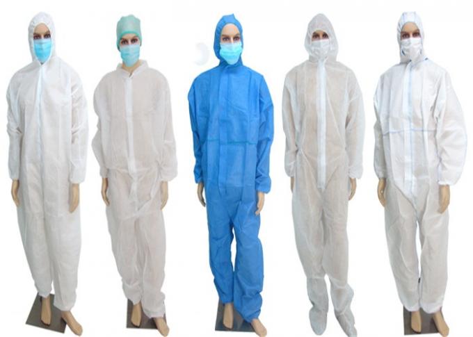Traje disponible cubierto PE de la bata de los PP respirable para el hospital/la clínica/el centro de salud