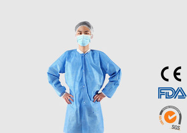 El visitante disponible no tejido cubre al peso ligero para el laboratorio médico